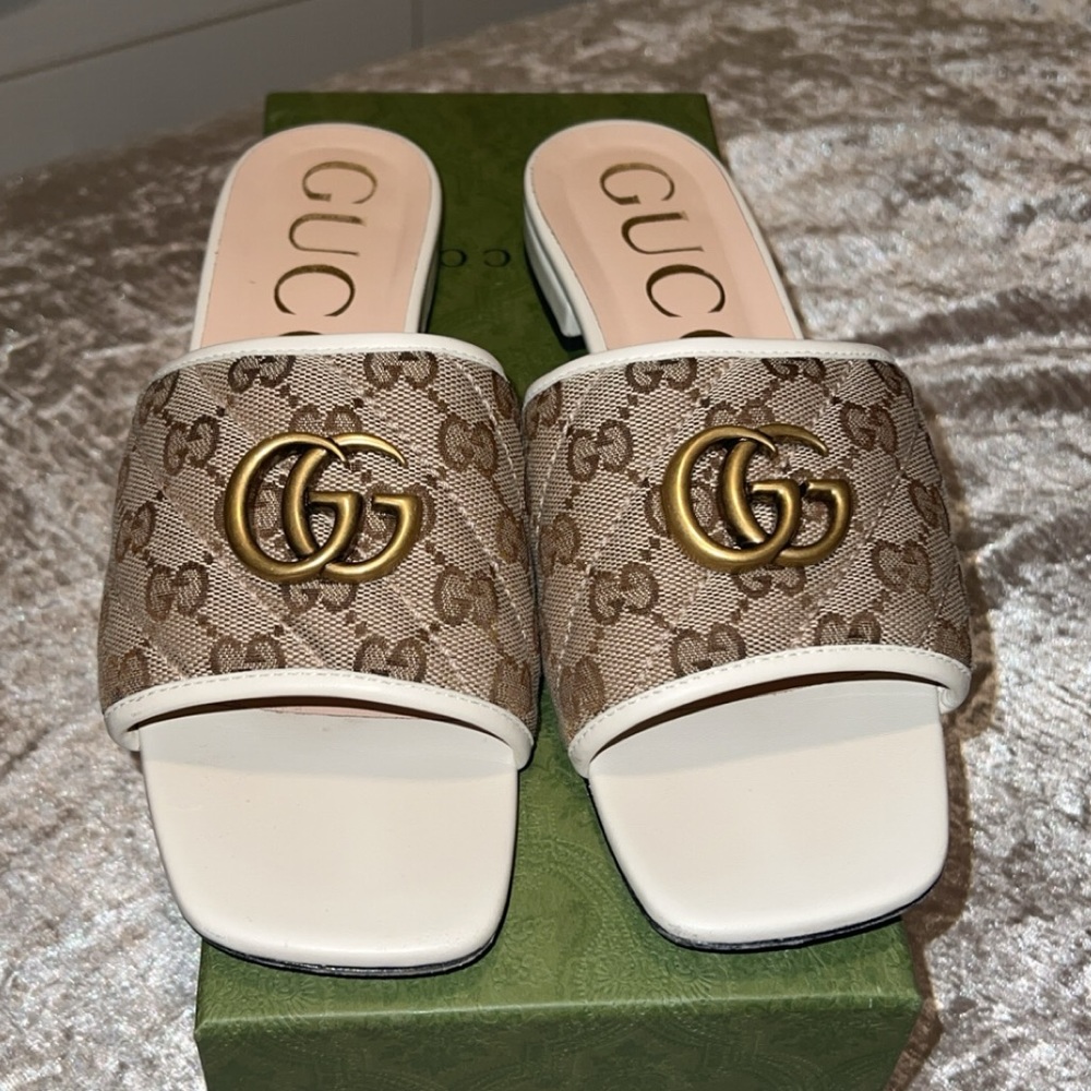 GUCCI Sandals